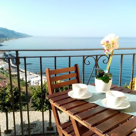 Un Oblo Sul Mare Apartment San Lucido Bagian luar foto
