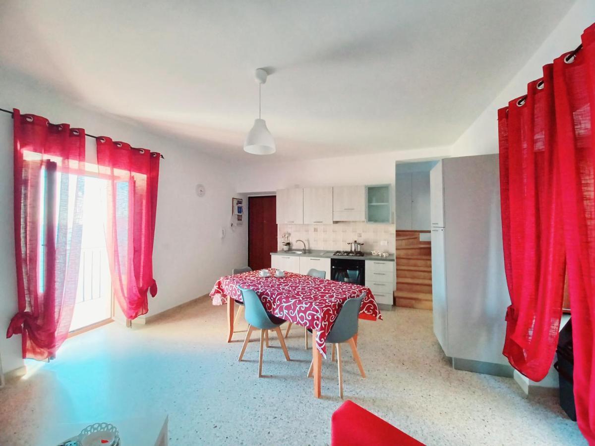 Un Oblo Sul Mare Apartment San Lucido Bagian luar foto