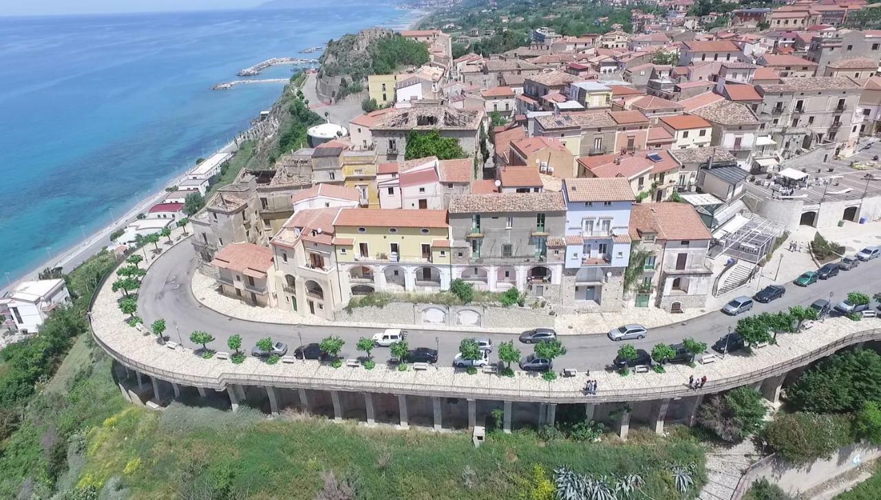 Un Oblo Sul Mare Apartment San Lucido Bagian luar foto