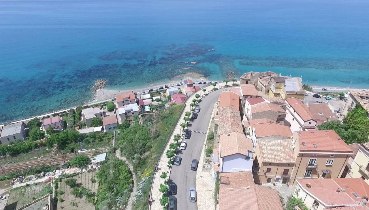 Un Oblo Sul Mare Apartment San Lucido Bagian luar foto